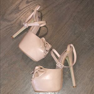 NUDE heels. Show stoppers.